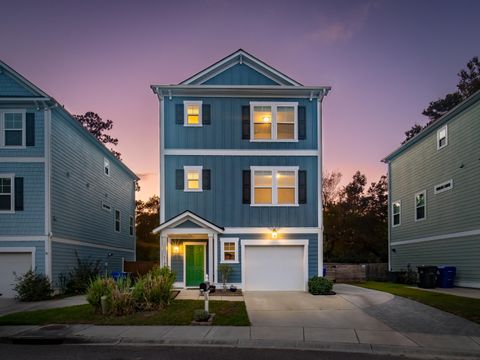 A home in North Charleston