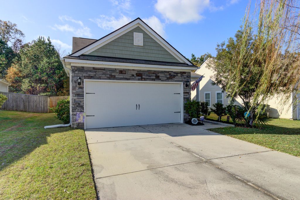 Photo of 126 Chaste Tree Circle, Goose Creek, SC 29445 (MLS # 25031135)
