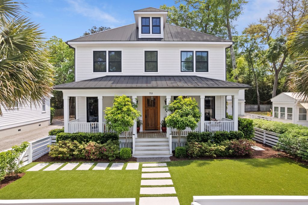 Photo of 753 Mccants Drive, Mount Pleasant, SC 29464 (MLS # 26010970)