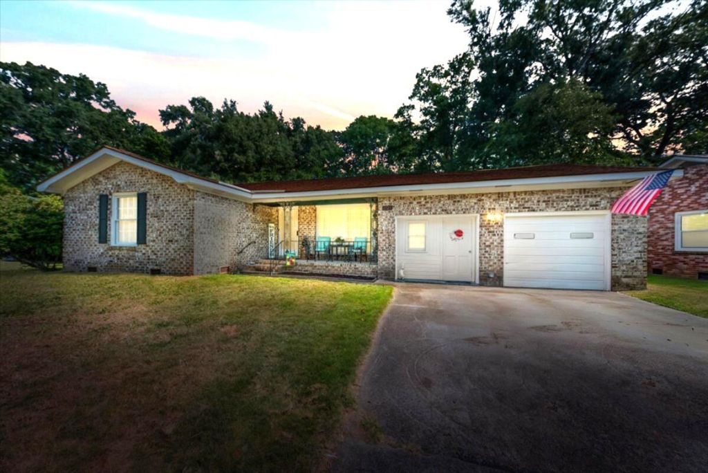 Photo of 8020 Nantuckett Avenue, North Charleston, SC 29420 (MLS # 26014737)