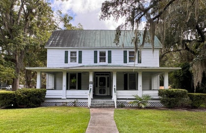 532 Pinckney Street McClellanville SC 29458