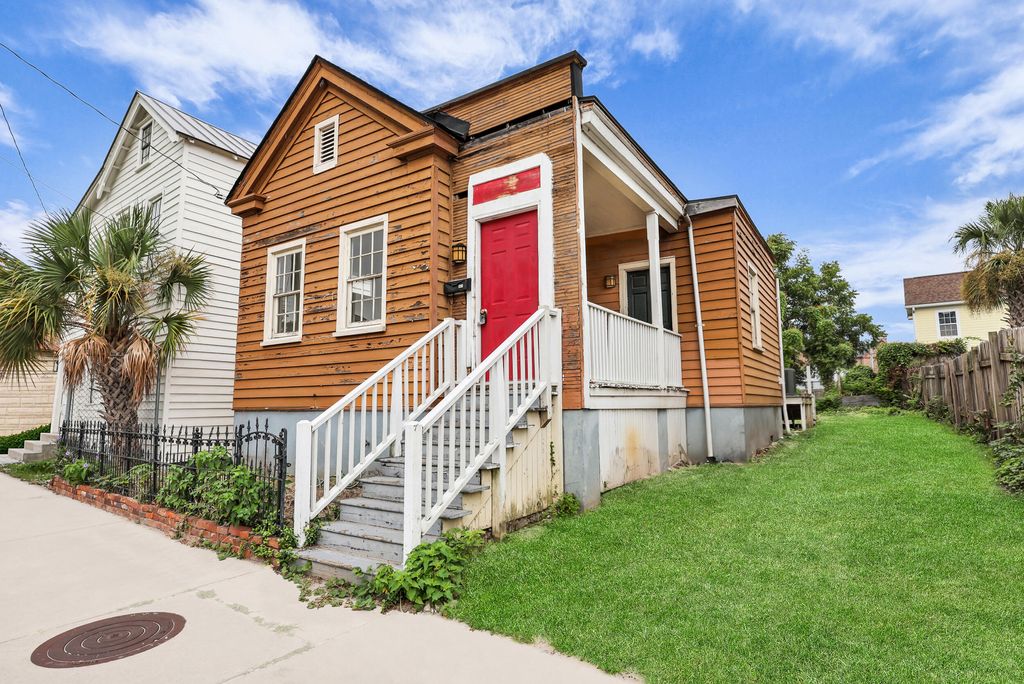 Photo of 66 1/2 Lee Street, Charleston, SC 29403 (MLS # 25025192)