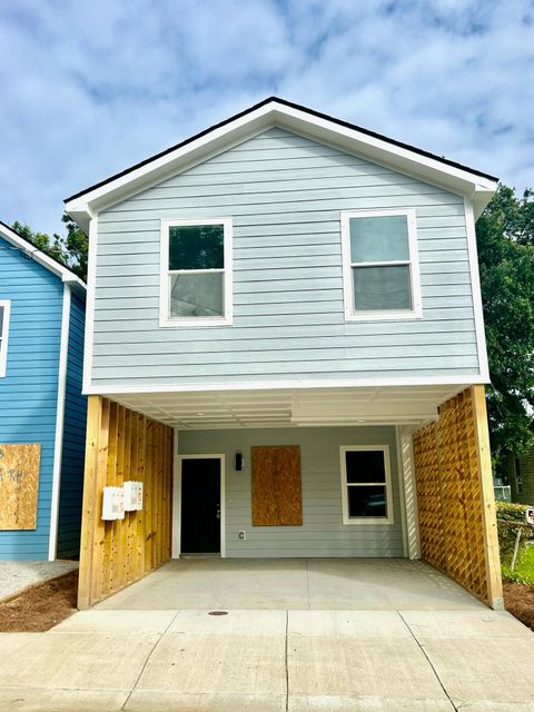 A home in North Charleston