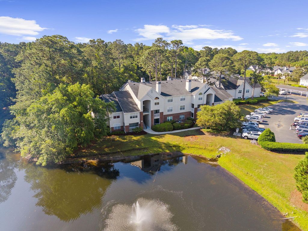 Photo of 2011 N Highway 17 #1600k, Mount Pleasant, SC 29466 (MLS # 26012977)