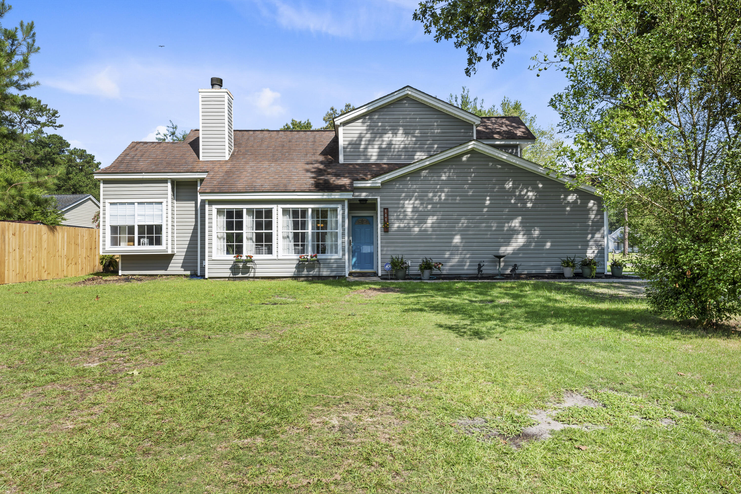 101 Trellis Court