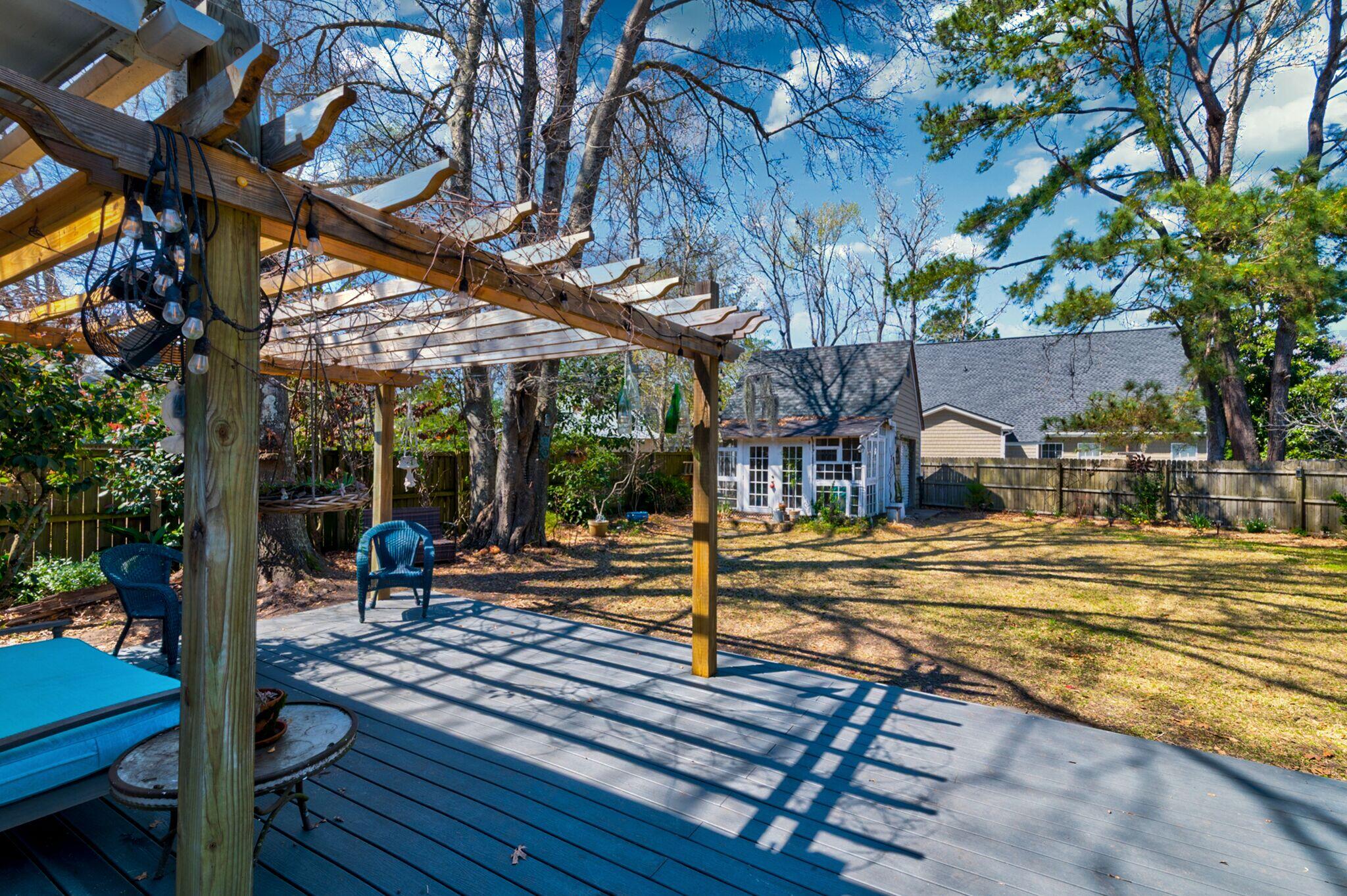 960 Mooring Drive