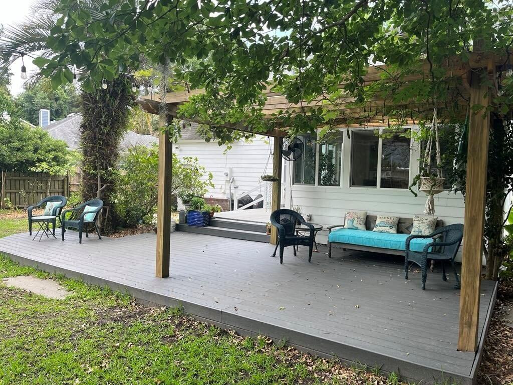 960 Mooring Drive