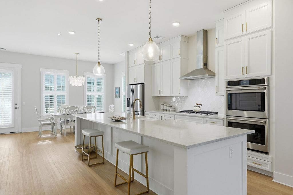 Photo of 1110 Studdingsail Lane, Charleston, SC 29412 (MLS # 26003703)