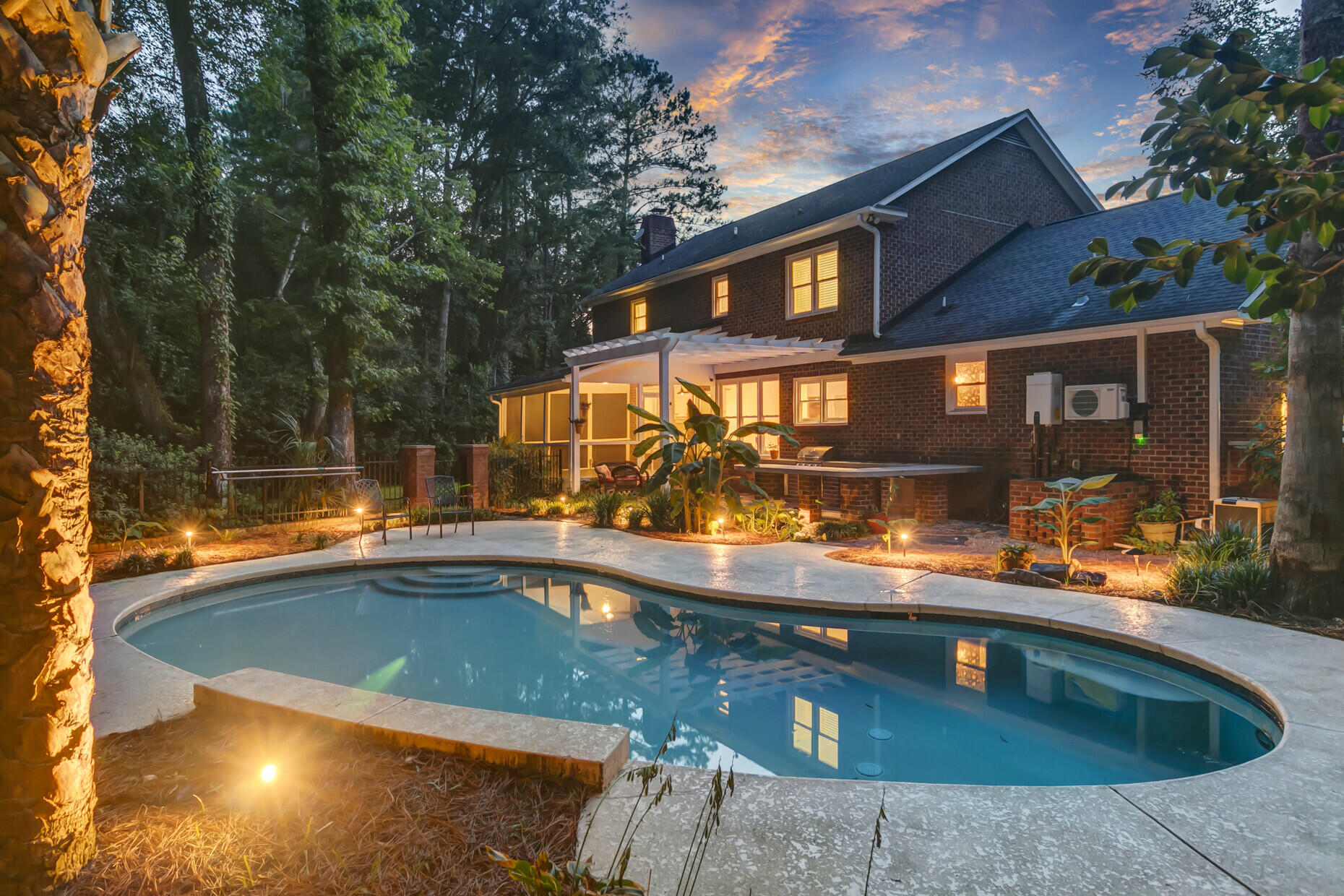 312 E Shepard Lane
