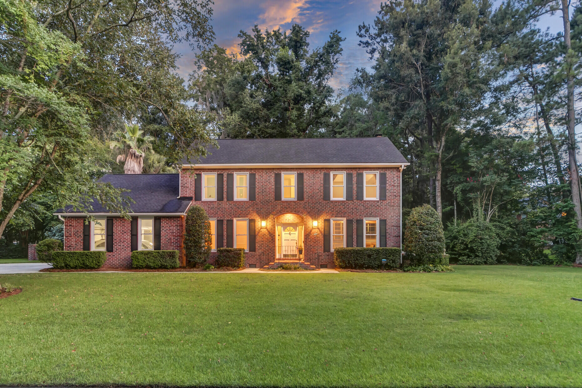 312 E Shepard Lane