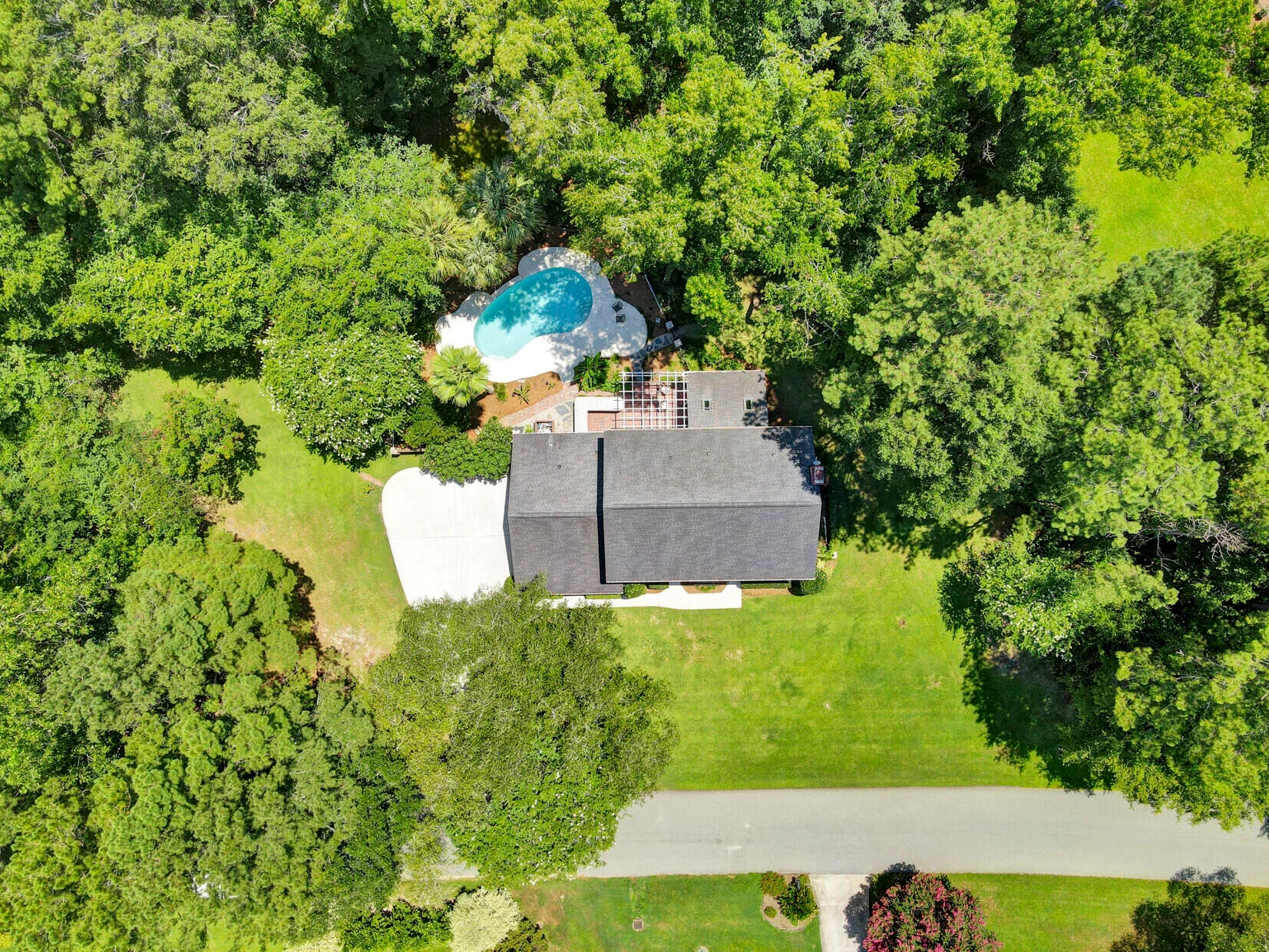 312 E Shepard Lane