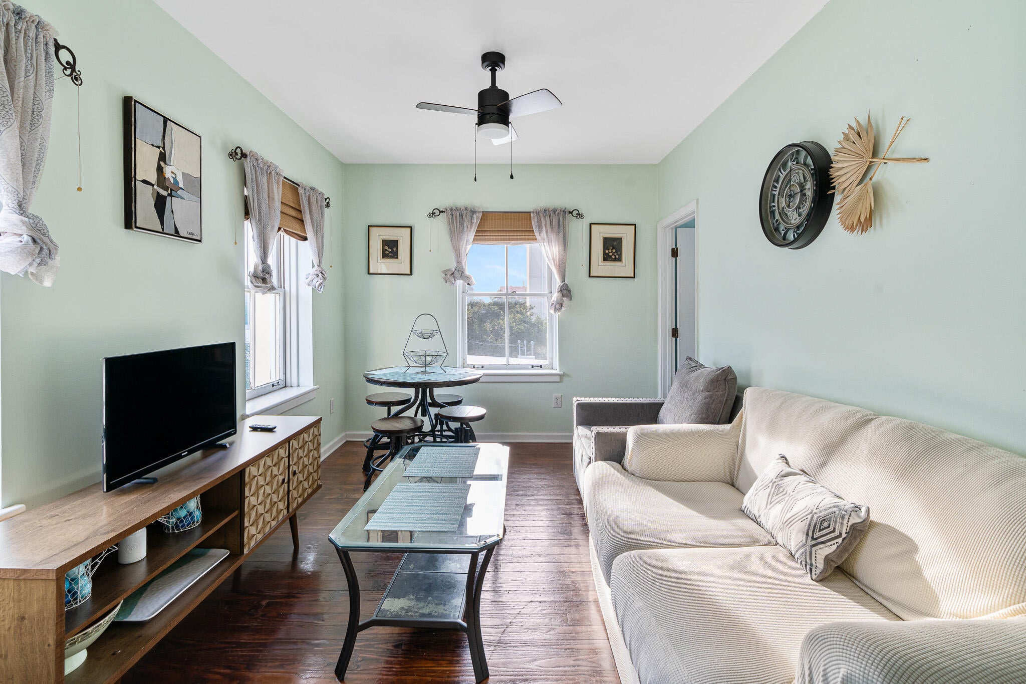 54 Wentworth Street Apt 9