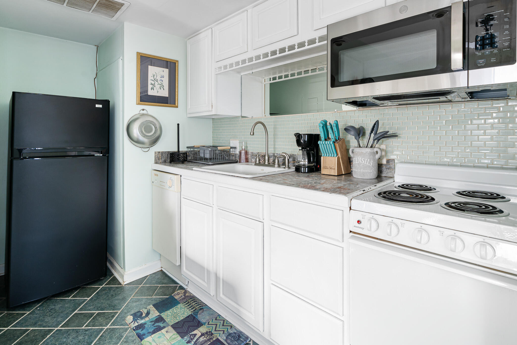 54 Wentworth Street Apt 9