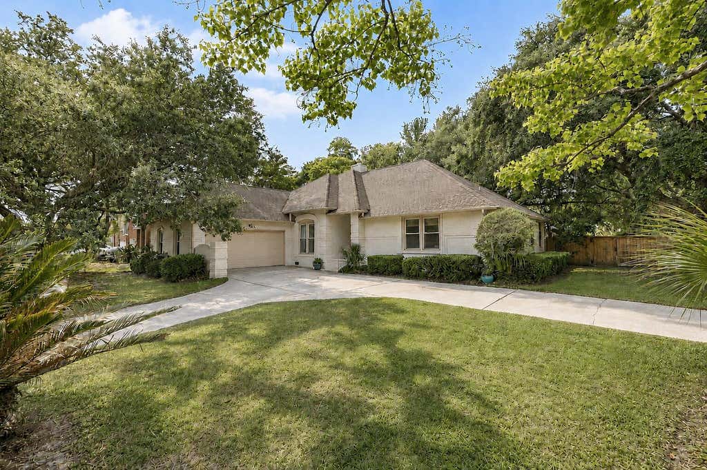 Photo of 2363 Eades Lane, Charleston, SC 29414 (MLS # 26021794)