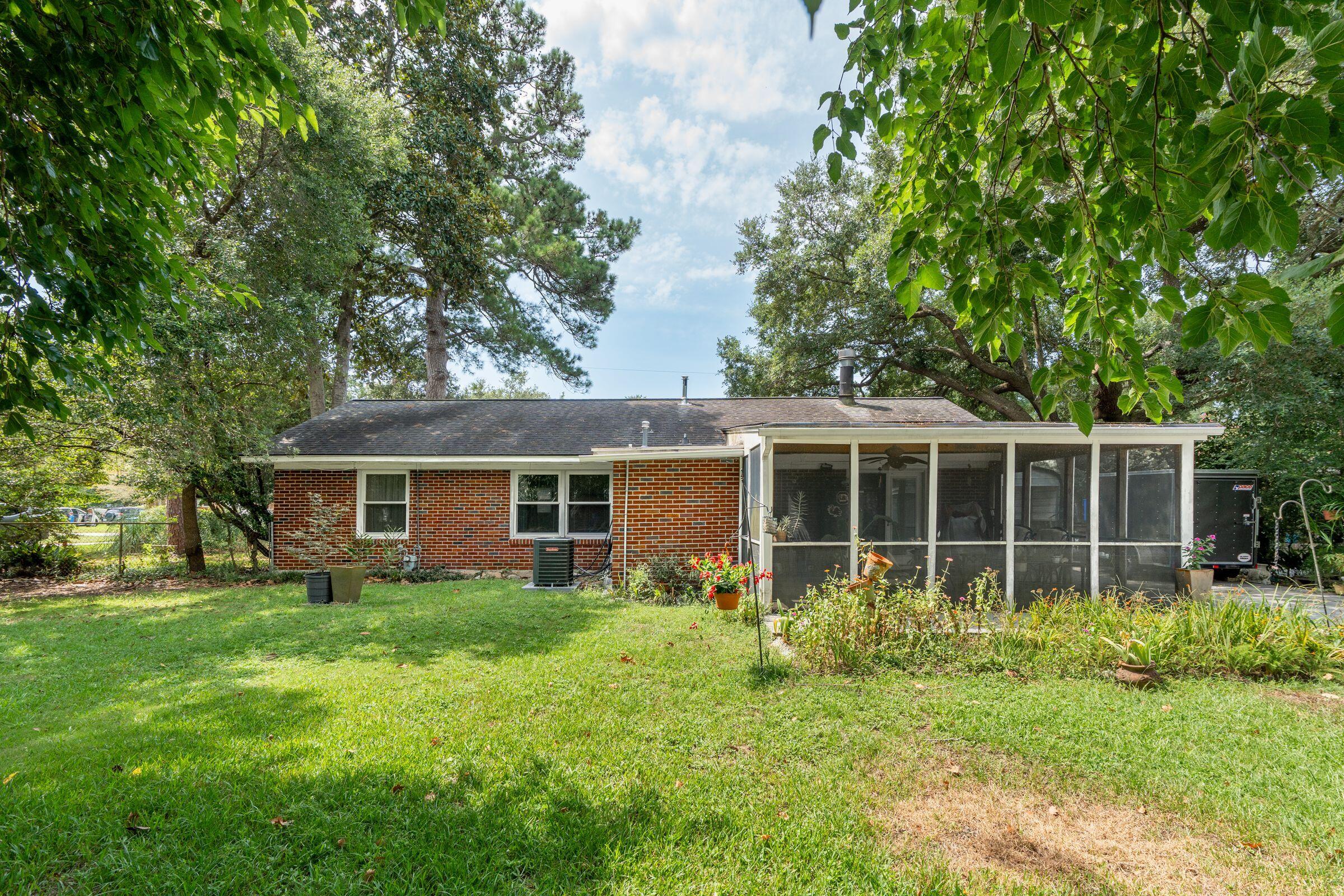 1764 Lady Ashley Street