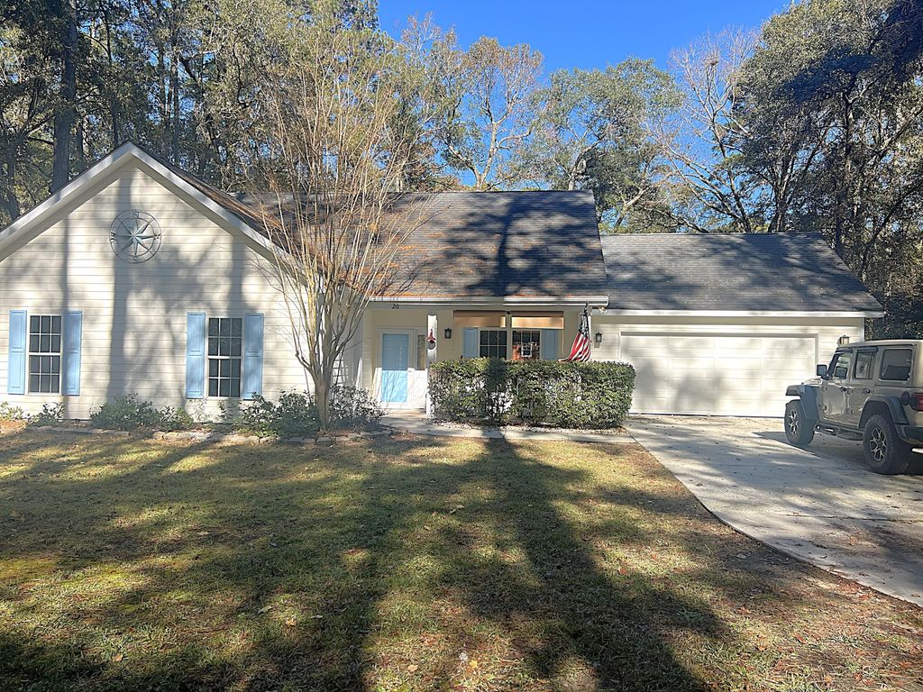 Photo of 20 Sea Gull Drive, Beaufort, SC 29907 (MLS # 25032378)