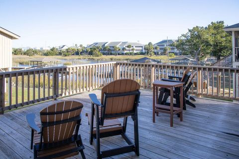 A home in Edisto Island