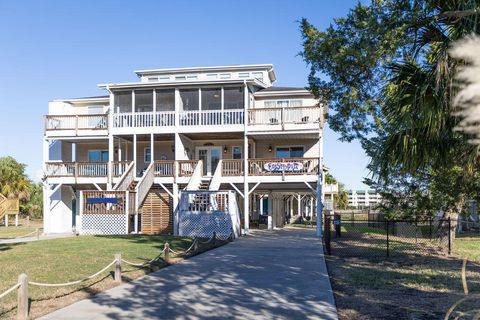 A home in Edisto Island