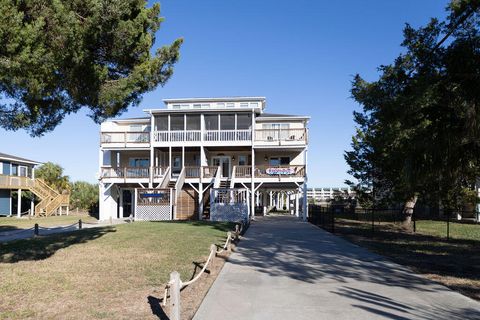 A home in Edisto Island