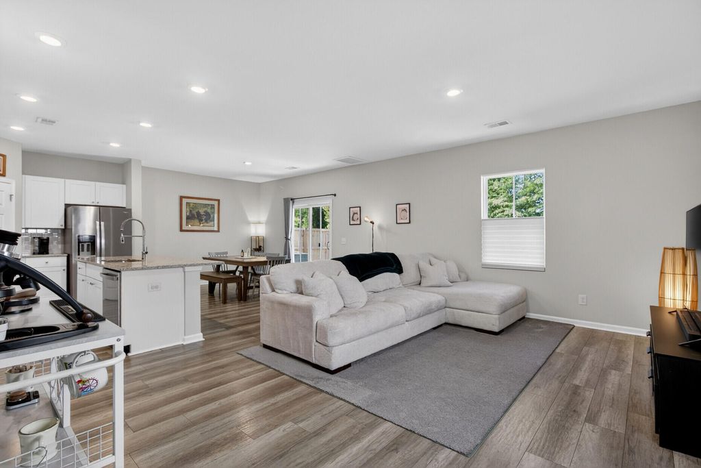 Photo of 123 Vistawood Drive, Charleston, SC 29414 (MLS # 26010500)