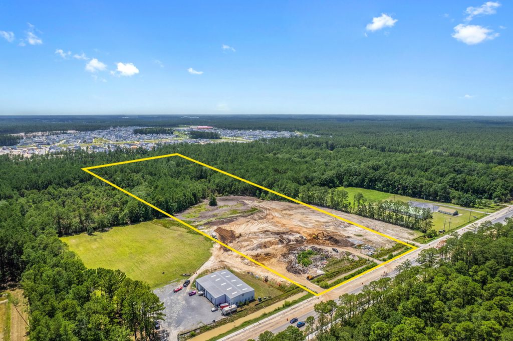 Photo of 1305 State Road, Summerville, SC 29486 (MLS # 25026565)