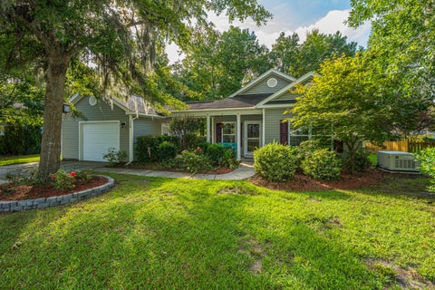 Photo of 110 Pacolet Street, Summerville, SC 29485 (MLS # 26025164)