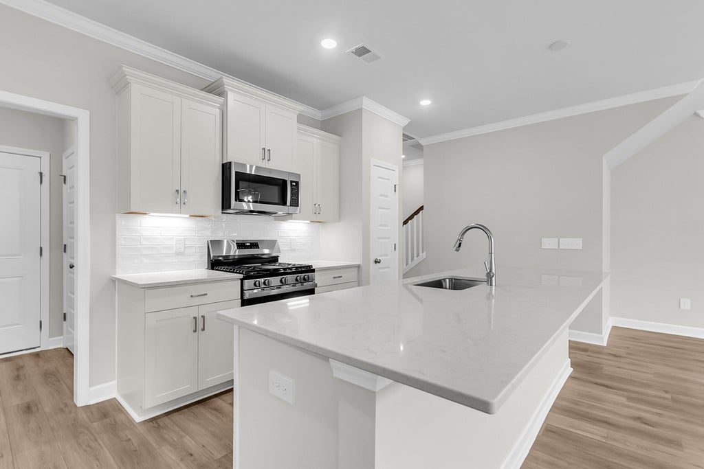 Photo of 112 Dahlberg Street, Summerville, SC 29483 (MLS # 26024122)