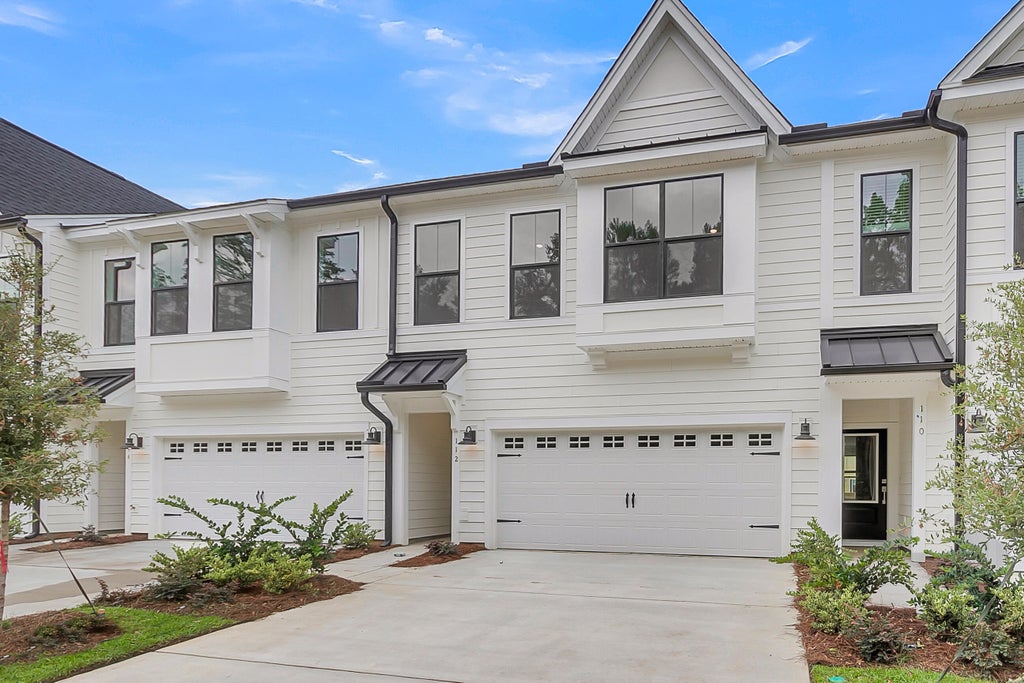 Photo of 112 Dahlberg Street, Summerville, SC 29483 (MLS # 26024122)