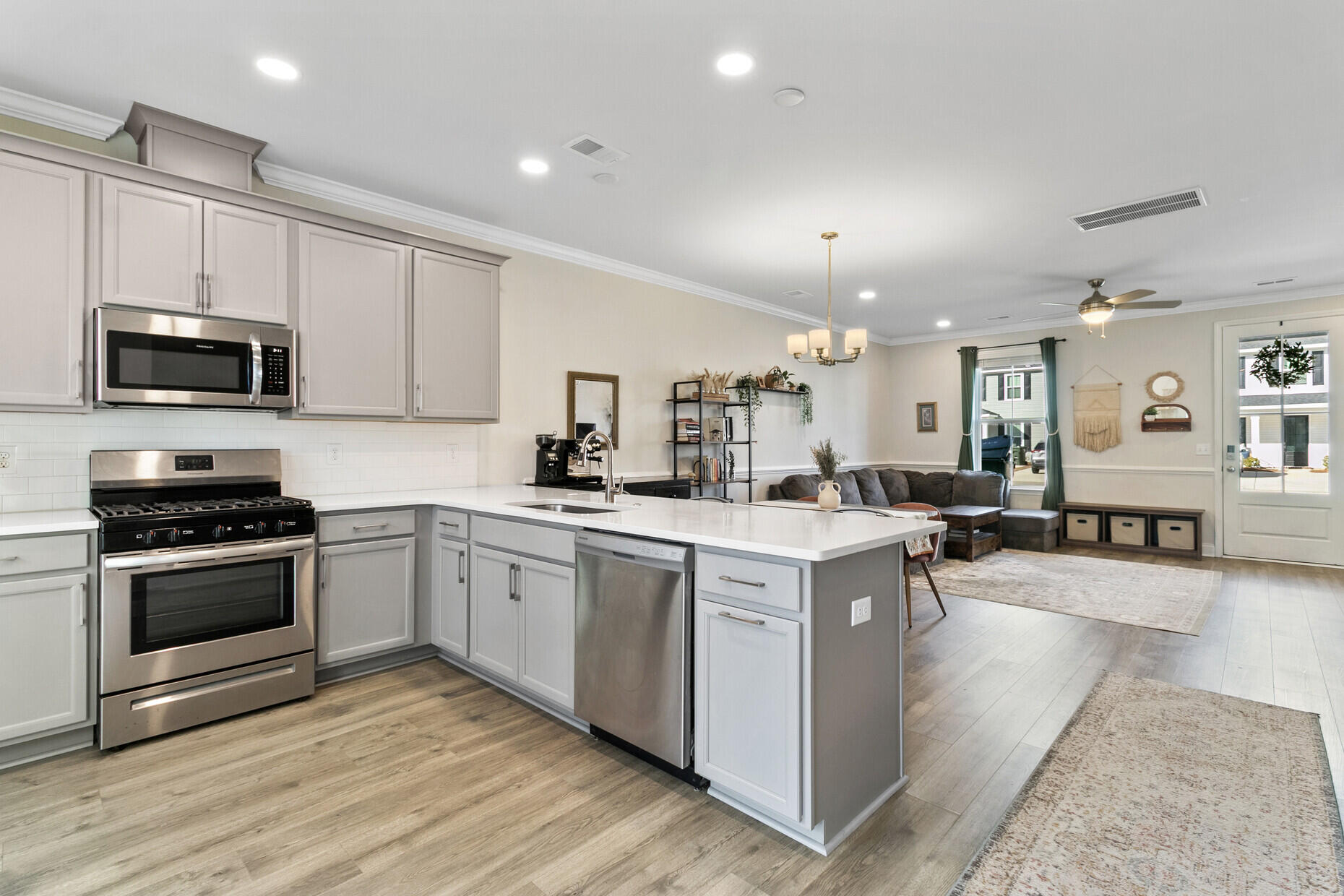 511 Green Fern Drive Highway 62