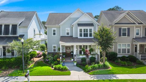 Photo of 178 Bateaux Drive, Summerville, SC 29483 (MLS # 26014761)
