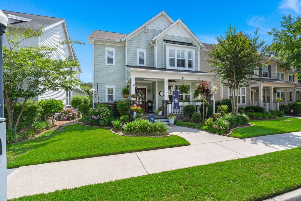Photo of 178 Bateaux Drive, Summerville, SC 29483 (MLS # 26014761)