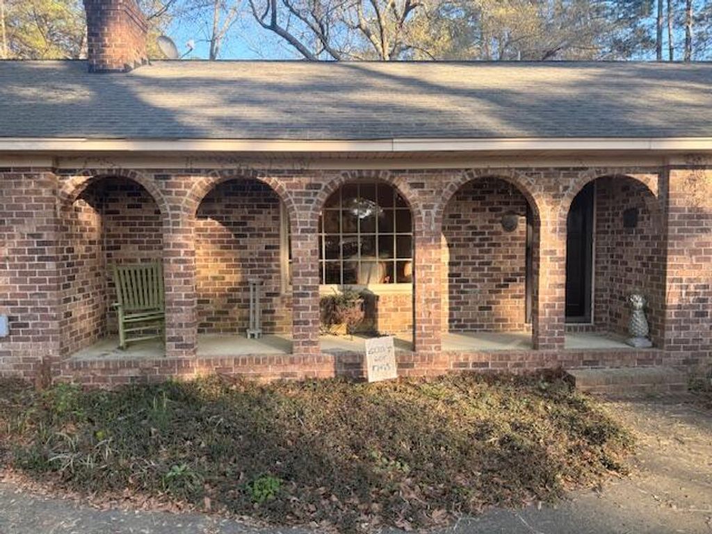 Photo of 101 Dorchester Lane, Saint George, SC 29477 (MLS # 26007210)