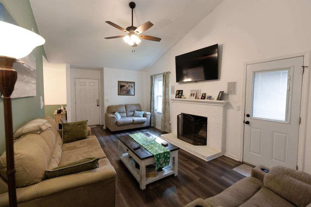 Photo of 121 Mill Pond Court, Summerville, SC 29485 (MLS # 26025355)