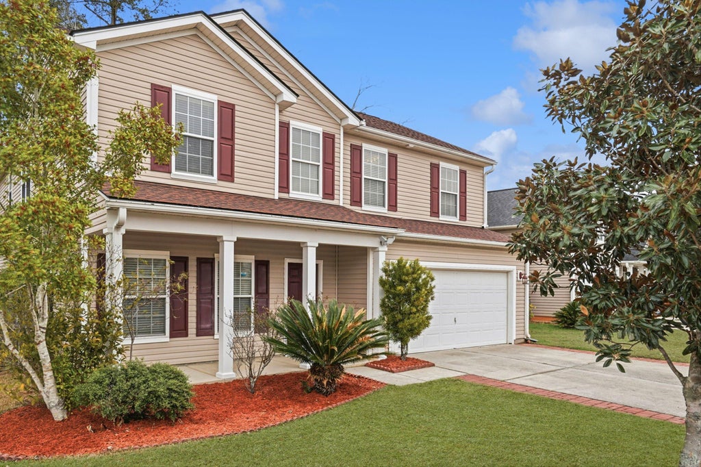 Photo of 209 Goldfinch Lane, Summerville, SC 29485 (MLS # 26024712)
