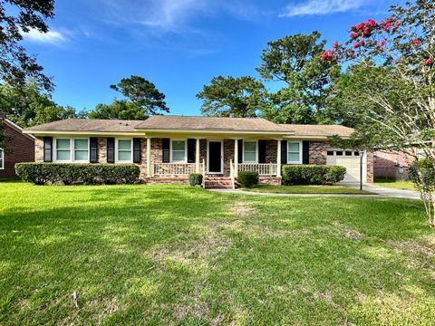 Photo of 354 Curtiss Avenue, Charleston, SC 29407 (MLS # 25018118)