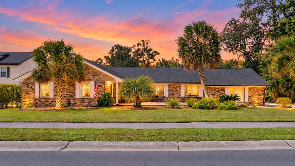 Photo of 2204 Forest Lakes Boulevard, Charleston, SC 29414 (MLS # 26026490)