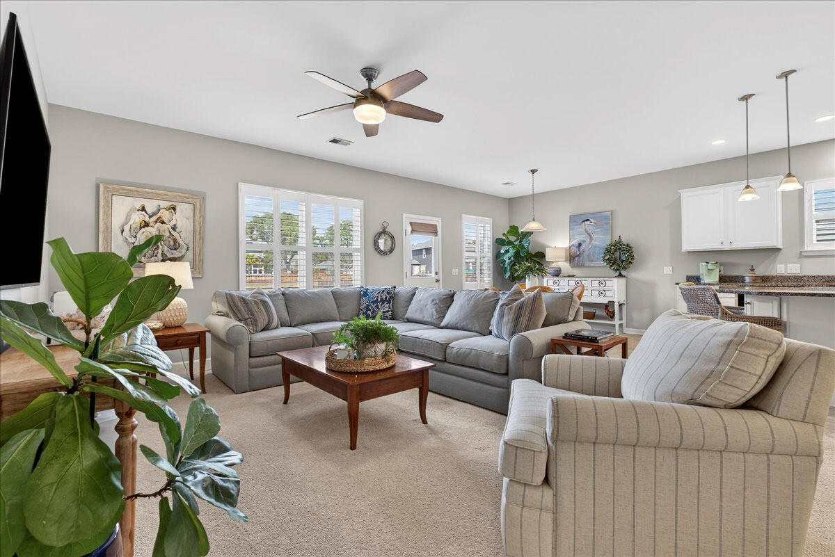 1941 Zonny Moss Drive