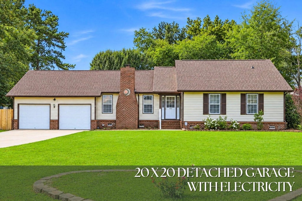 Photo of 100 Carrington Lane, Summerville, SC 29485 (MLS # 26027724)
