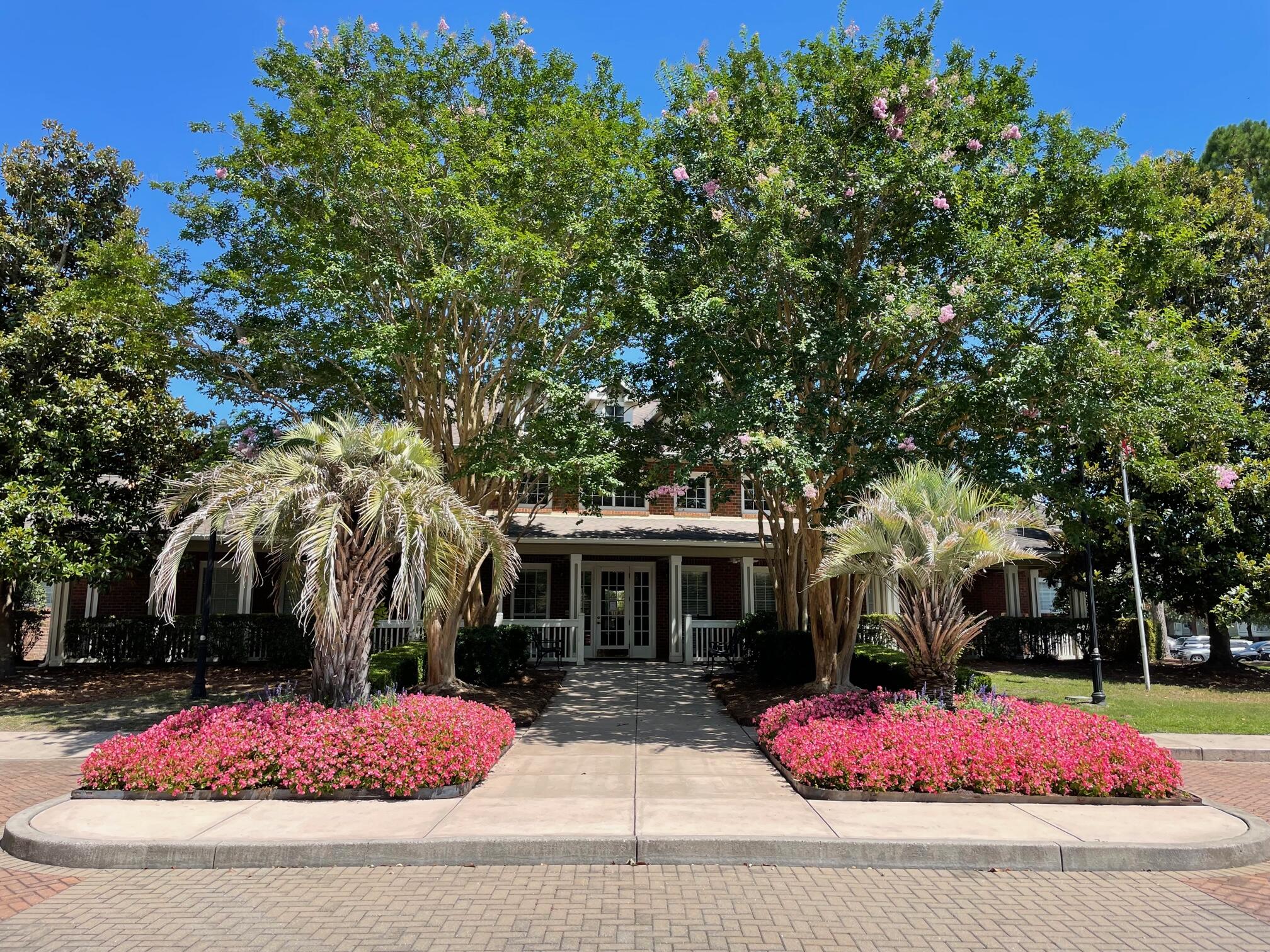 1600 Long Grove Drive 216