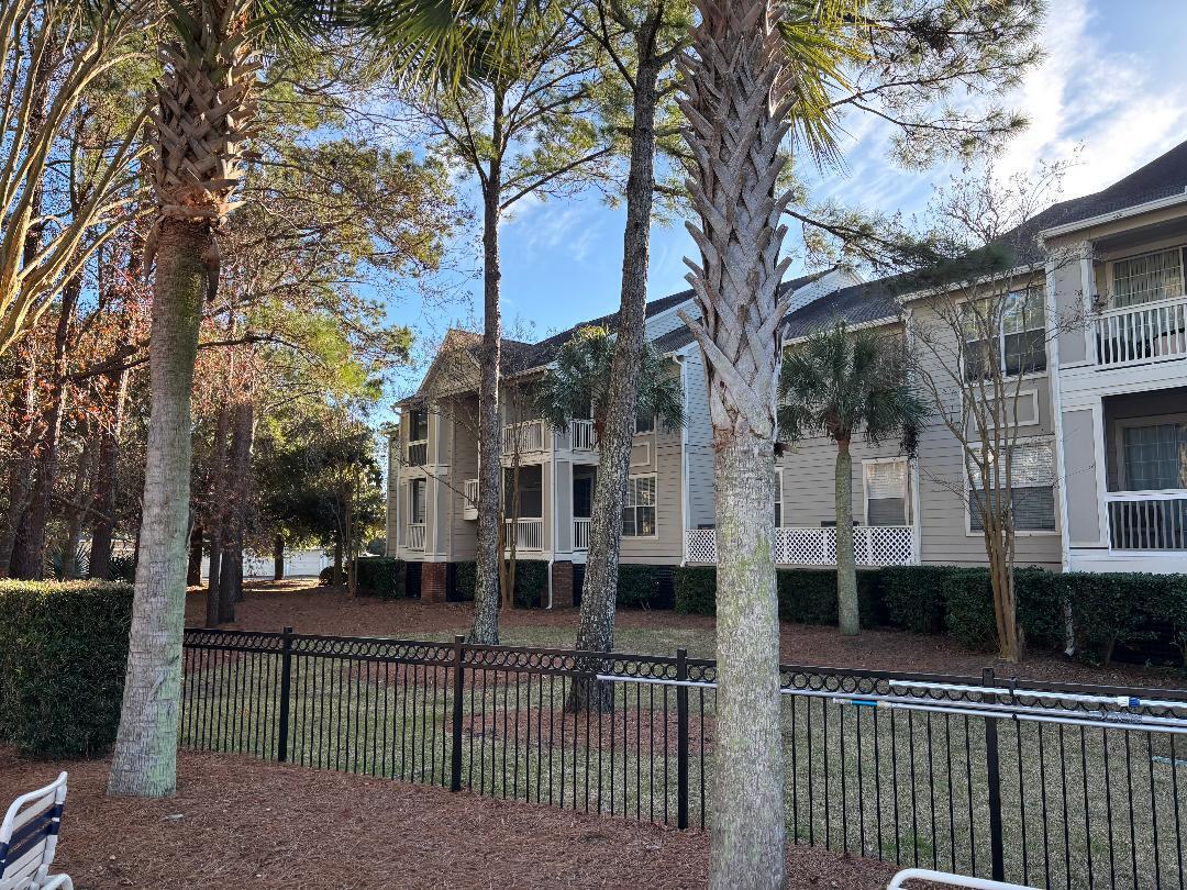 1600 Long Grove Drive 216