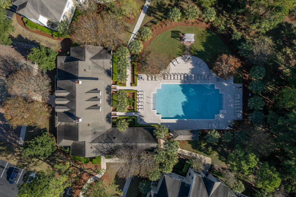 1600 Long Grove Drive 216