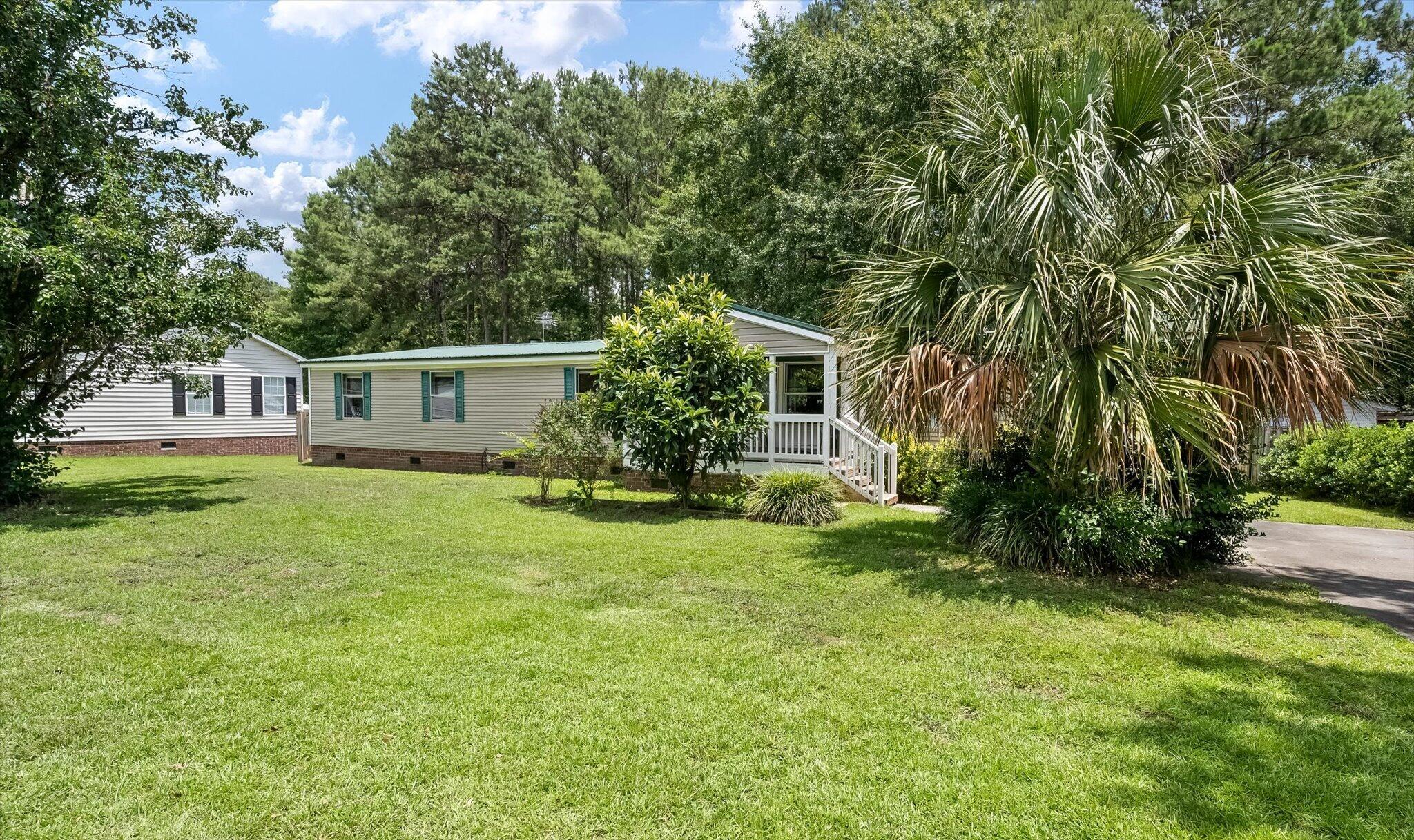 125 Fall Creek Boulevard
