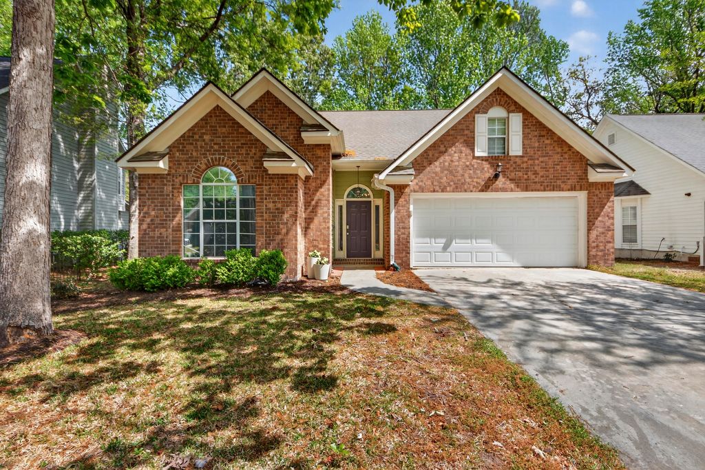 Photo of 1174 Old Ivy Way, Mount Pleasant, SC 29466 (MLS # 26010069)