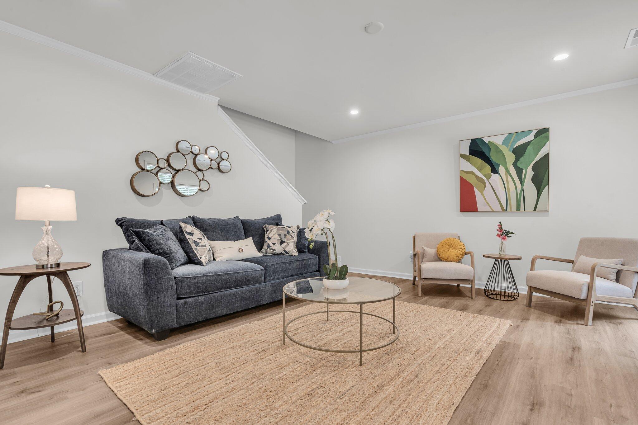 104 Thousand Oaks Circle