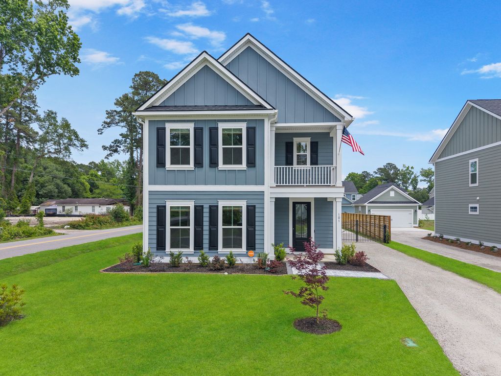 Photo of 101 Gray Pine Lane, Summerville, SC 29483 (MLS # 26013878)