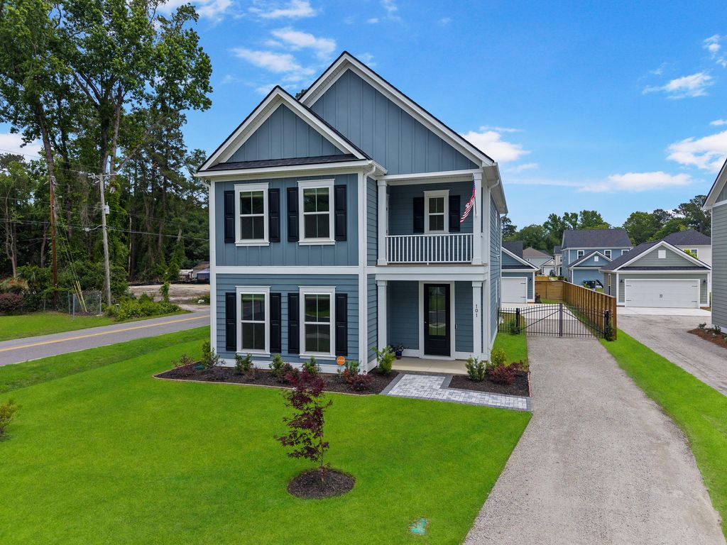 Photo of 101 Gray Pine Lane, Summerville, SC 29483 (MLS # 26013878)