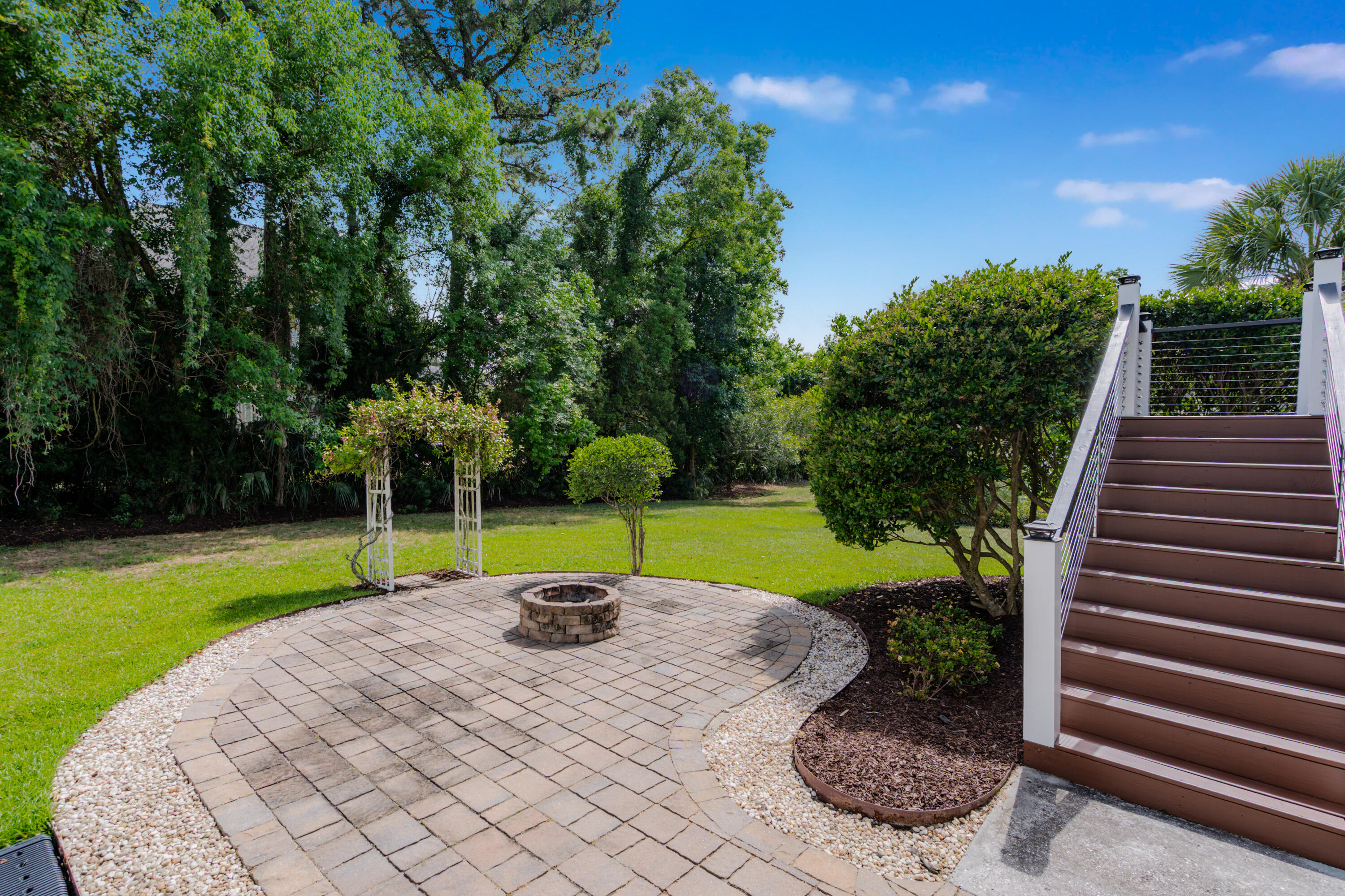 2623 River Bluff Lane