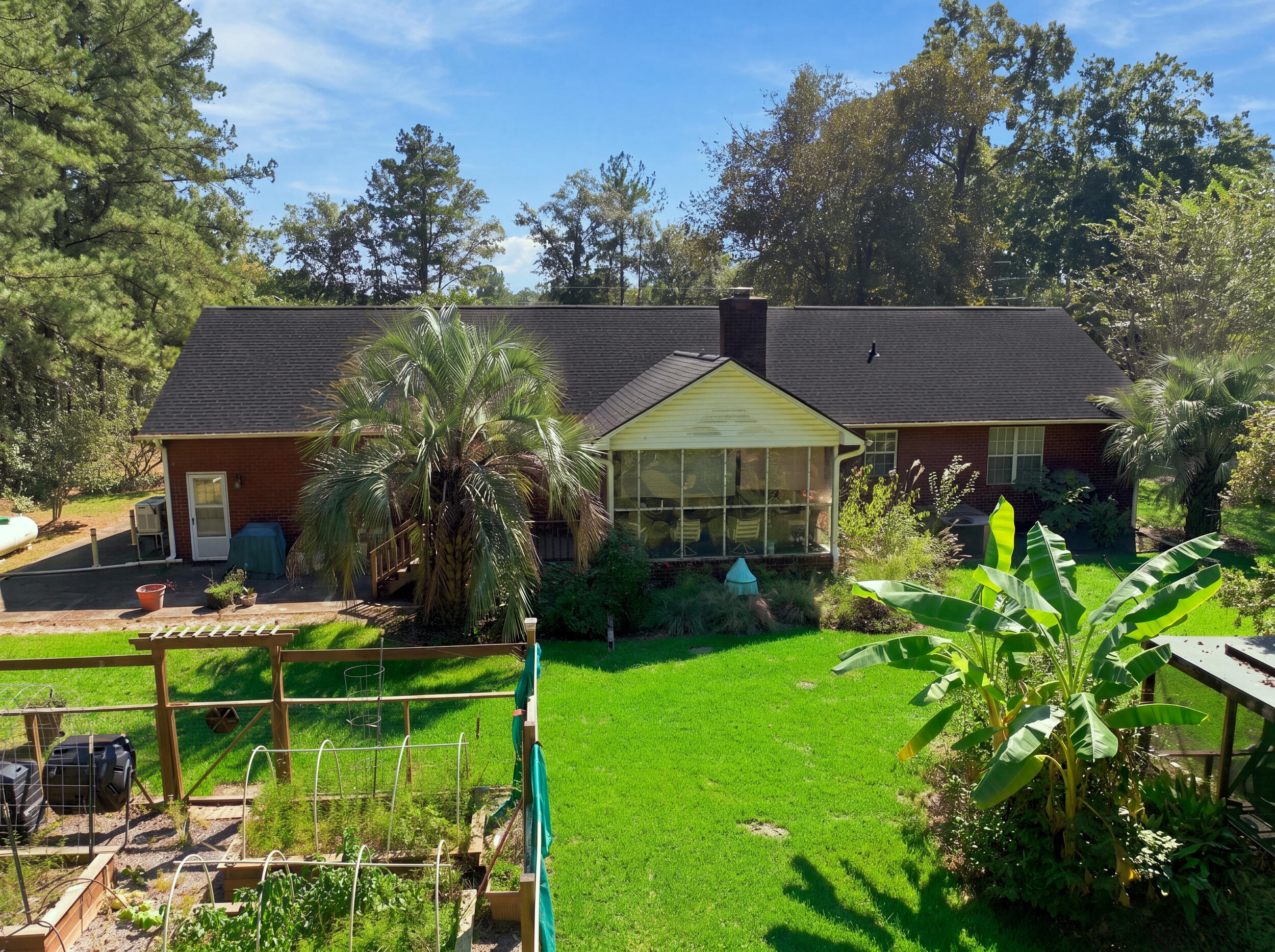 1760 Black Tom Road