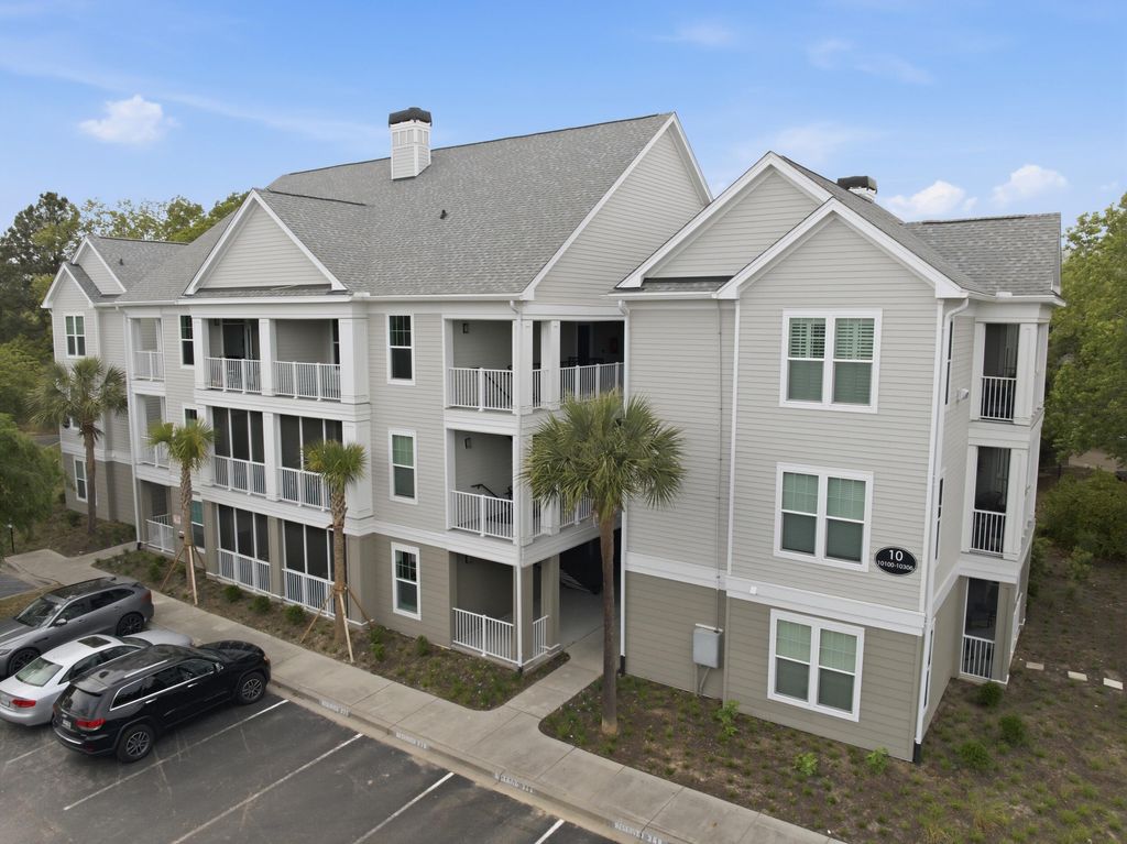 Photo of 130 River Landing Drive #10302, Charleston, SC 29492 (MLS # 26009779)