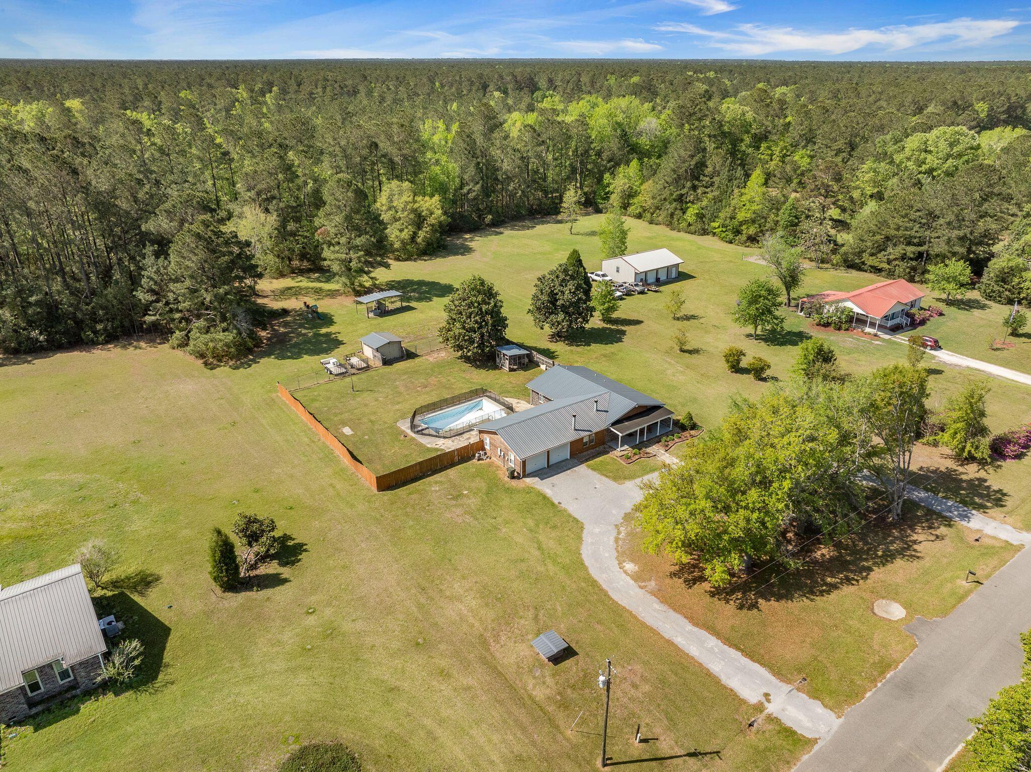 208 Mini Farm Road